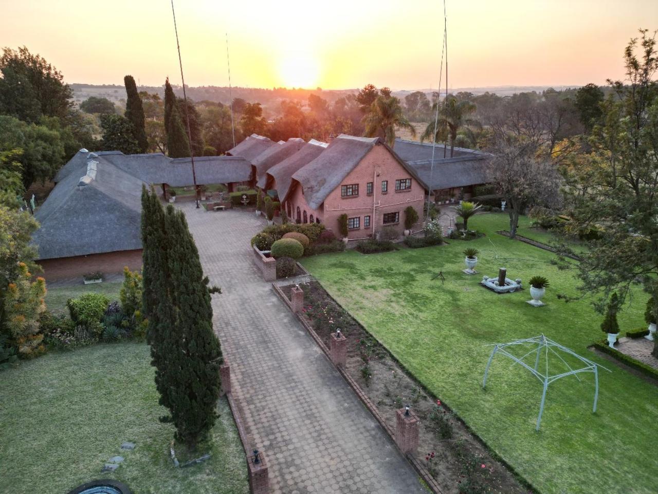 Owls Loft Guest House Midrand Kültér fotó